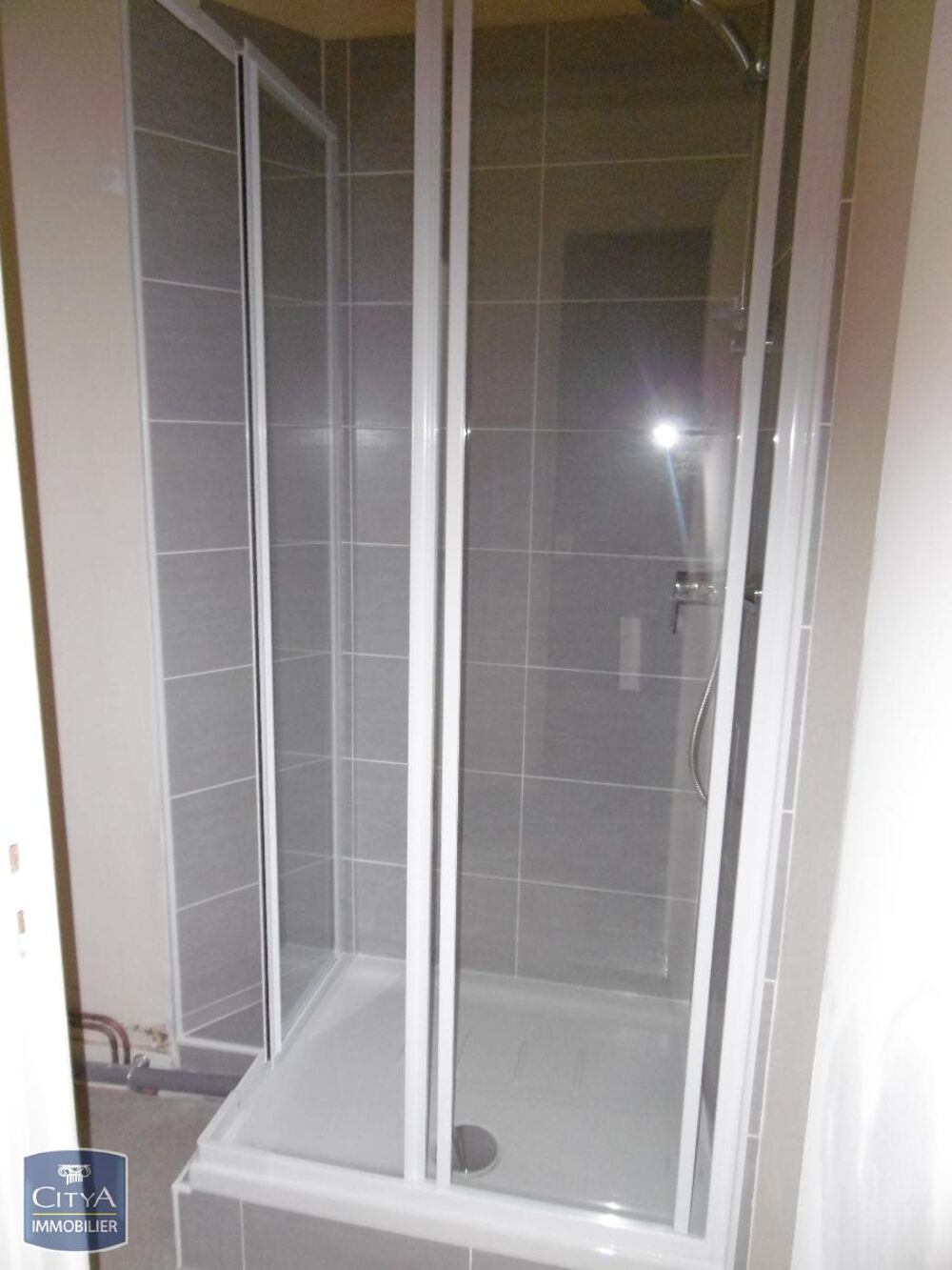 À LOUER : Appartement T1 situé à Saint-Étienne, dans le ....