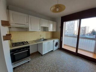  Appartement à louer 2 pièces 56 m²