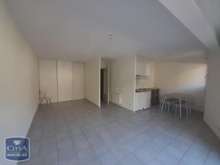  Appartement à louer 1 pièce 37 m²