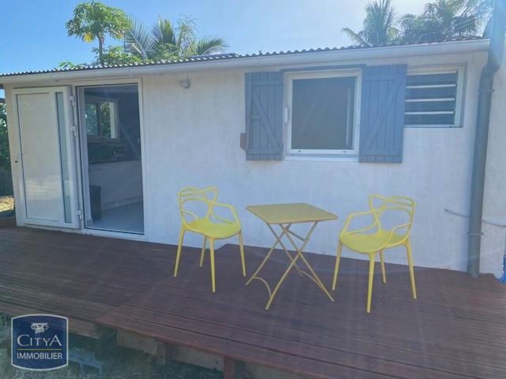 location Appartement - 1 pièce(s) - 18 m² Saint-Pierre (97410)