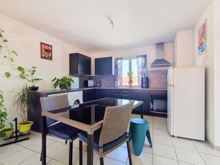  Appartement à louer 3 pièces 69 m²