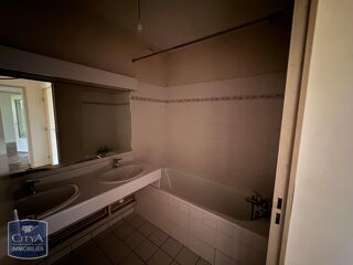 location Appartement - 2 pièce(s) - 49 m² Lyon 7