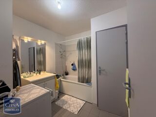 Appartement à louer 2 pièces 46 m²
