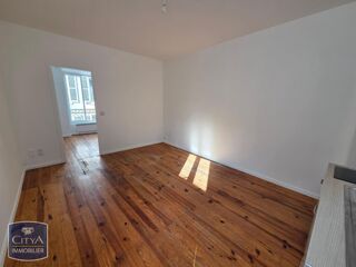  Appartement à louer 2 pièces 31 m²