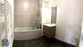  Appartement à louer 3 pièces 67 m²