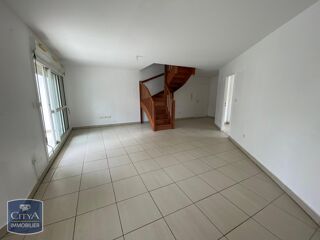  Appartement à louer 5 pièces 129 m²