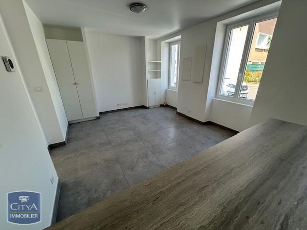 À LOUER : Maison T2 située à Mehun-sur-Yèvre, dans le dé....