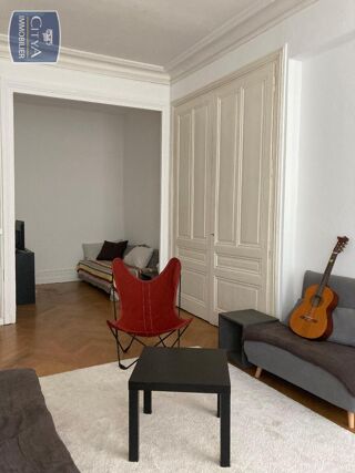  Appartement à louer 3 pièces 87 m²