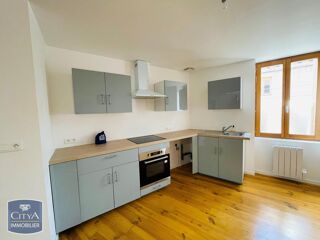  Appartement à louer 3 pièces 82 m²
