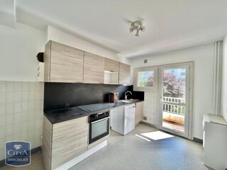  Appartement à louer 4 pièces 96 m²