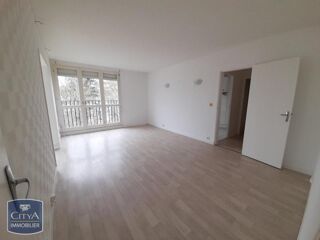  Appartement à louer 4 pièces 73 m²