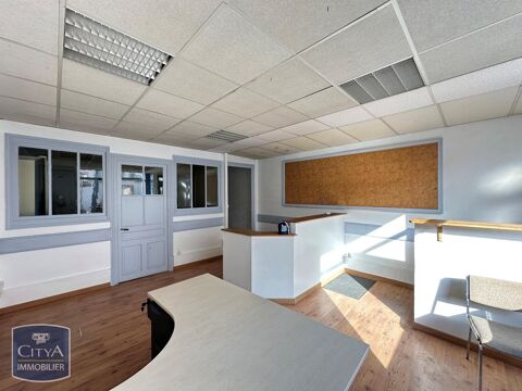 RUE RAMBUTEAU - MACON Local commercial situ&eacute; dans un ... 600 71000 Macon