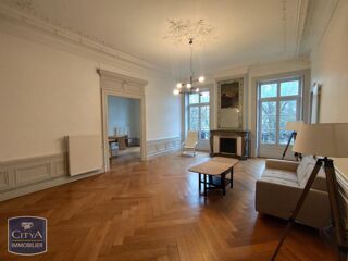  Appartement à louer 6 pièces 