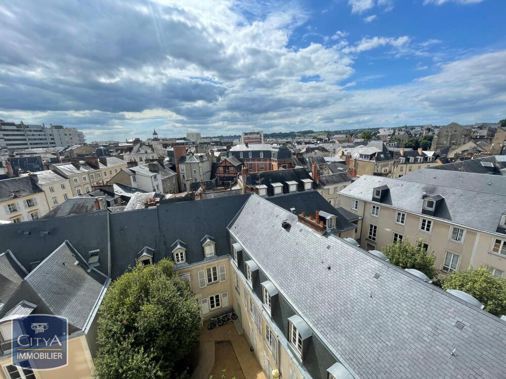 Hyper centre - A LOUER - Appartement T1 avec meubles lai....