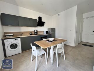  Appartement à louer 2 pièces 37 m²