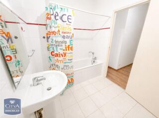 Appartement à louer 3 pièces 90 m²
