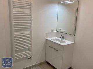  Appartement à louer 2 pièces 44 m²