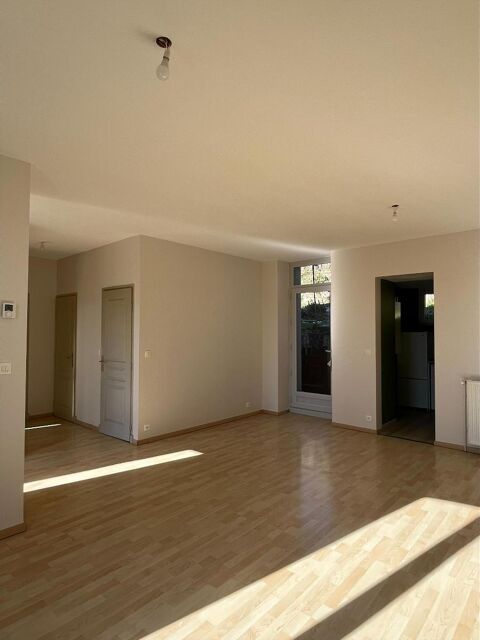   Location Appartement Appartement - 3 pi�ce(s) - 67 m�