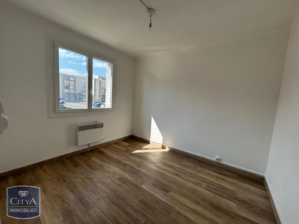 location Appartement - 3 pièce(s) - 46 m² Carpentras (84200)