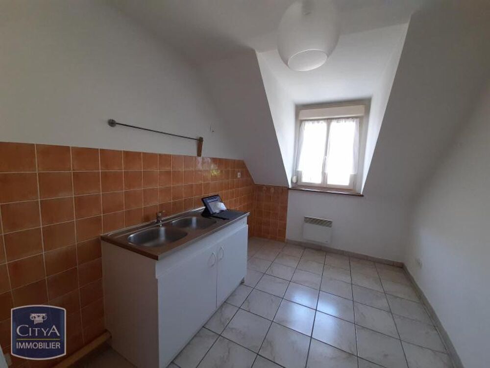 EXCLUSIVITÉ - APPARTEMENT 3 PIÈCES DANS IMMEUBLE ANCIEN ....