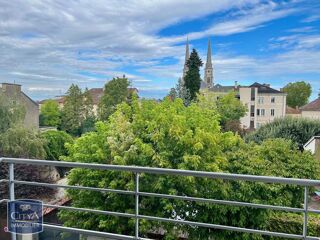  Appartement à louer 3 pièces 49 m²