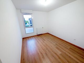  Appartement à louer 3 pièces 62 m²