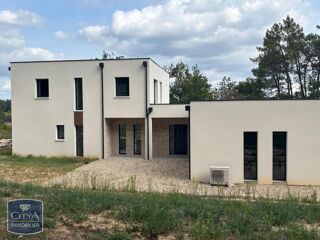  Maison à louer 5 pièces 218 m²