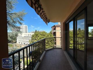  Appartement à louer 4 pièces 91 m²