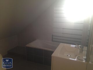  Maison à louer 4 pièces 81 m²
