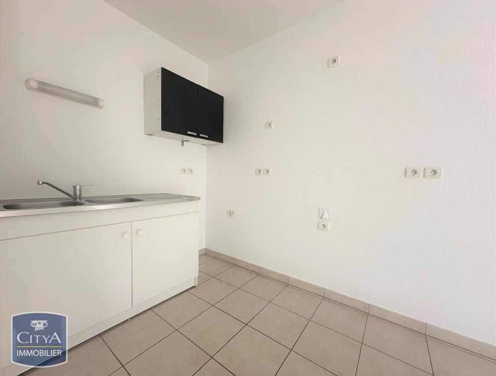 À LOUER : Appartement T2 moderne avec balcon et garage, ....