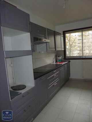  Appartement à louer 4 pièces 88 m²