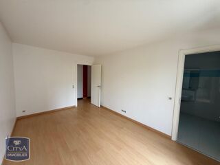  Appartement à louer 5 pièces 138 m²