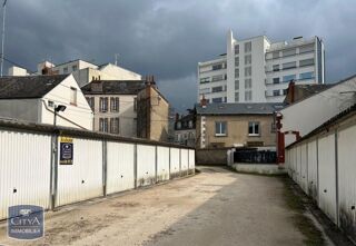  Parking / Garage � louer 