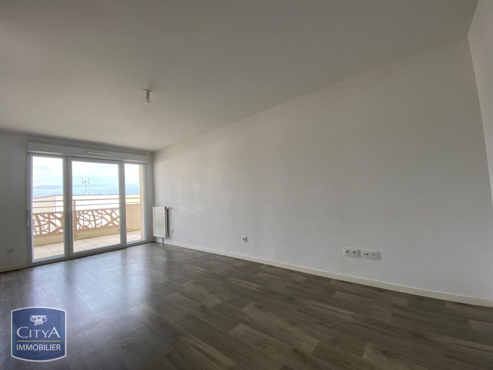 EXCLUSIVITÉ - APPARTEMENT 2 PIÈCES AVEC TERRASSE Découvr....