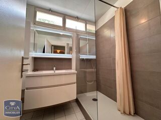  Appartement à louer 2 pièces 61 m²