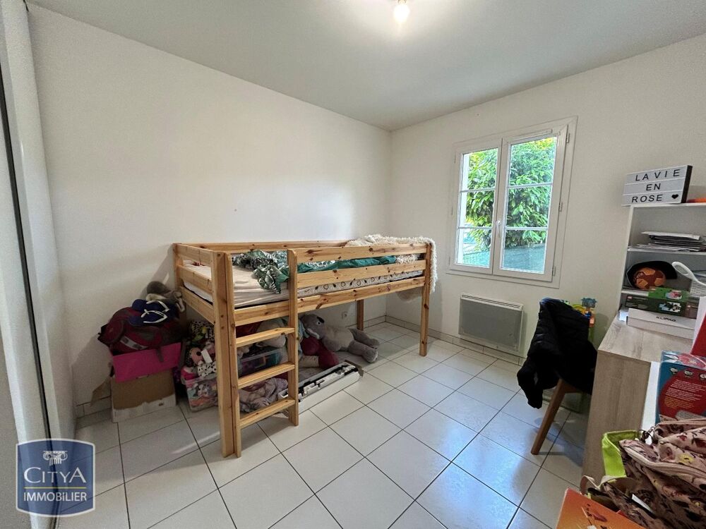 location Appartement - 3 pièce(s) - 57 m² Frontenay-Rohan-Rohan (79270)