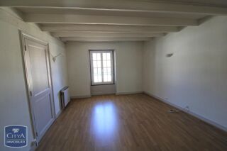  Appartement à louer 4 pièces 118 m²