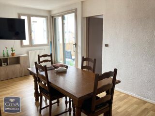  Appartement à louer 4 pièces 87 m²