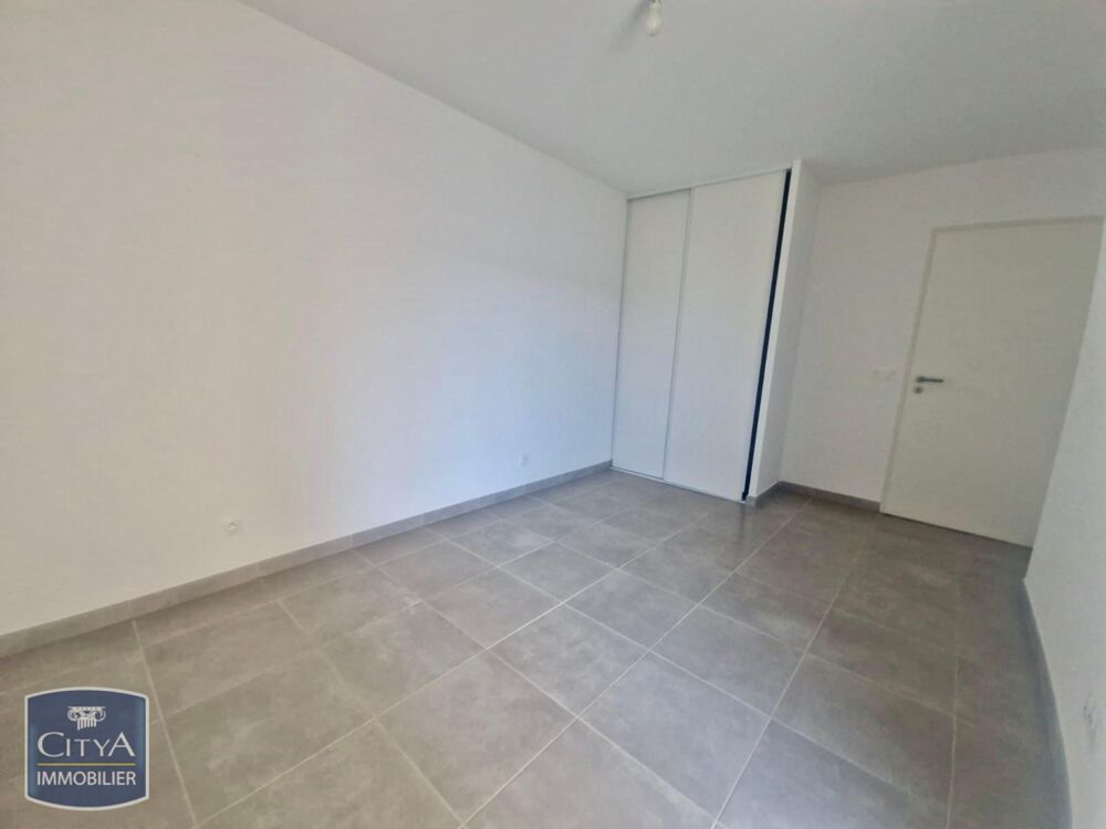 location Appartement - 2 pièce(s) - 45 m² Hyères (83400)