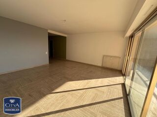  Appartement à louer 3 pièces 85 m²