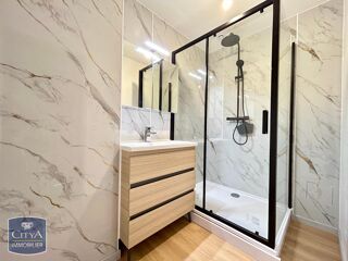  Appartement à louer 3 pièces 55 m²