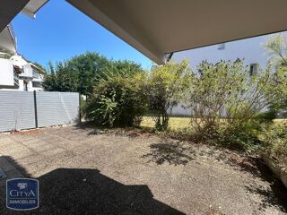  Appartement à louer 2 pièces 43 m²