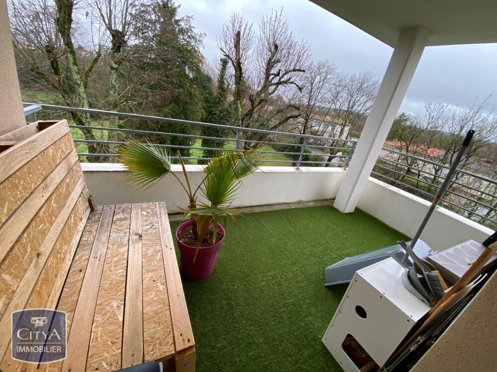 location Appartement - 2 pièce(s) - 40 m² Saint-Michel (16470)