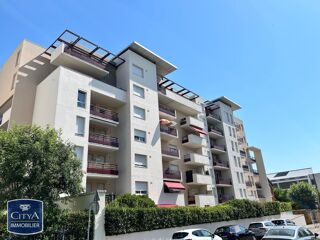  Appartement à louer 4 pièces 82 m²