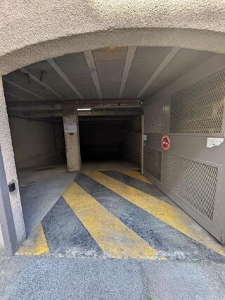  Parking / Garage � louer 15 m�