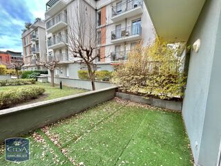  Appartement à louer 1 pièce 33 m²