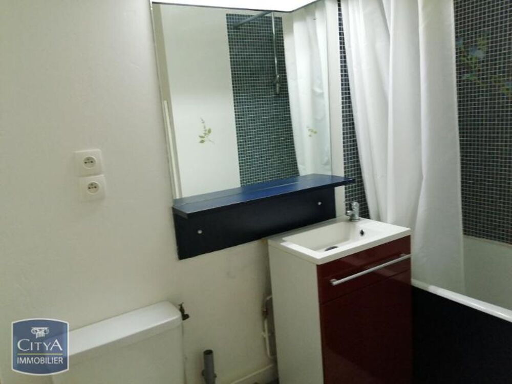 EXCLUSIVITÉ - STUDIO MEUBLE SECTEUR GARE En location : à....