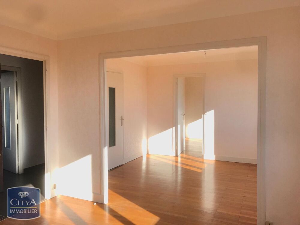 location Appartement - 3 pièce(s) - 70 m² Villefranche-sur-Saône (69400)
