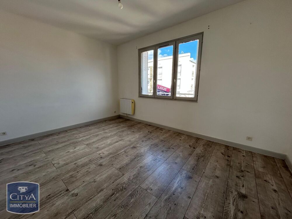 À LOUER : Appartement ancien T3 situé à Brive la Gaillar....
