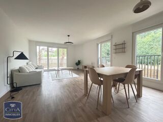  Appartement à louer 3 pièces 73 m²